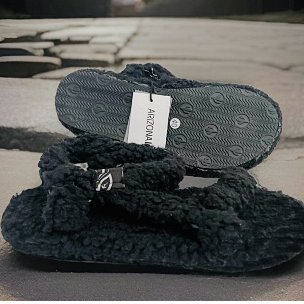 ARIZONA LOVE Trekky Faux Fur Bandana Sandals - Picture 6 of 7